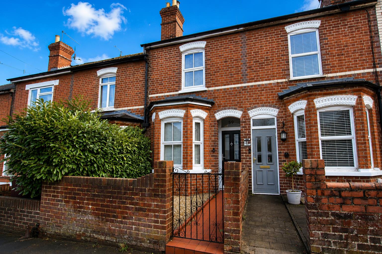 Grovelands Road, Reading